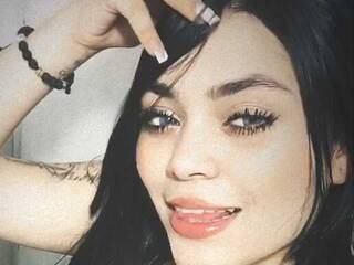 Erotisk videochatt Clhoe-Doll