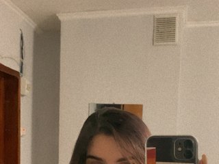 Erotisk videochatt Connie-Elly