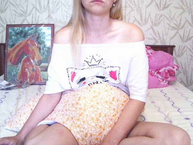Foton -Mabel- Hi! im Nastya from Russia)play with me YOU can in prvt chat. Welcome) take off all 400tk .Have a good time :>