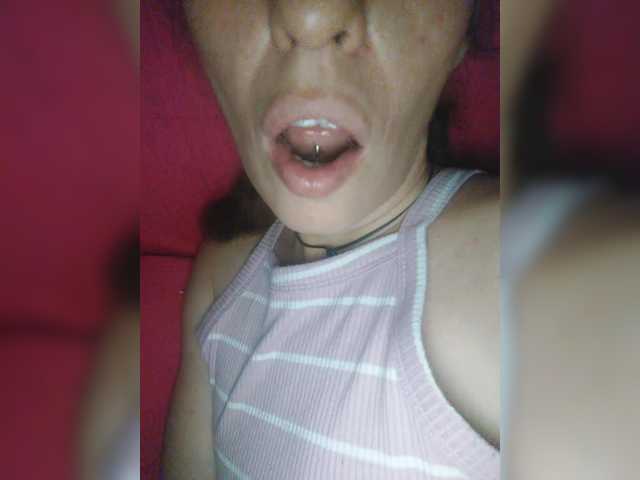 Foton CurlyHanna #horny#pircing#tongue#nipples#perfored#milf#