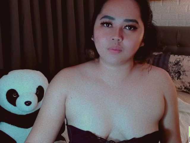 Foton curvy-rica hello guys welcome to my room