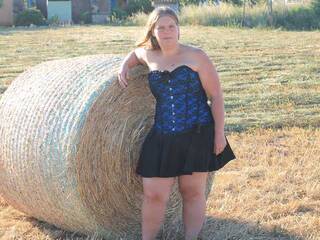 Erotisk videochatt curvyemma