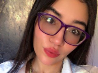 Erotisk videochatt DakotaMoretti