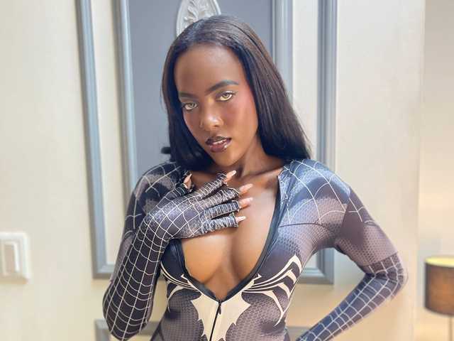 Foto av profilen DakotaWangi