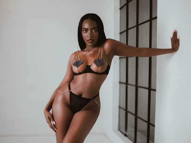 Foto av profilen DakotaWangi