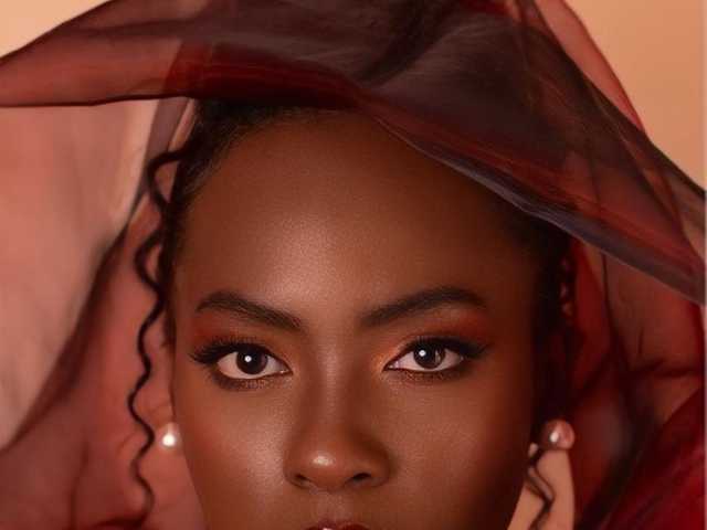 Foto av profilen DakotaWangi