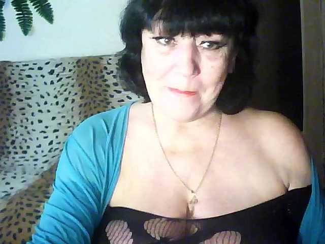 Foton dame89 All good mood) thanks a lot for tips) don't forget to put love) camera-25 tokens