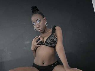 Erotisk videochatt DanielaKiston