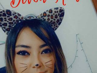 Erotisk videochatt DevonAokiSex