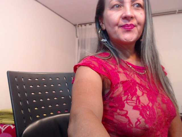 Foton SquirtNstyGrl I am multiorgasmic i love too squirt I have sexy Feet and i like everything #mature #milf #anal #bigass #bignipples