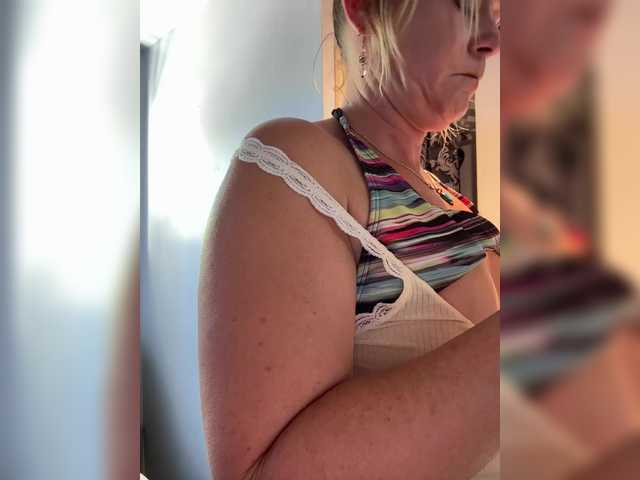 Sändningsbilder BustedKnuckleSlut