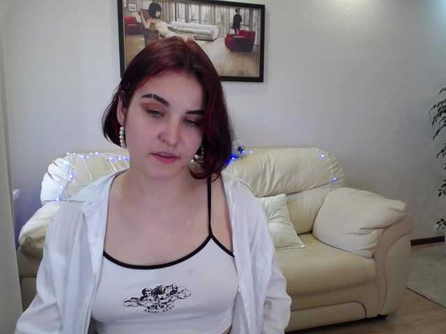 Foton DizzyingCharm Hello guys! Happy see you in my room) Im first day here! Lets chat and have fun together! PVT ON) if you like my smile tip me 33 toks! kisses