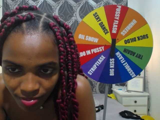 Foton EbonyLinda Hello guys :) Welcome to my oil show, you want to play with me ?do not forget to leave your gift #teen #bigboobs #latina #squirt #deep #cum