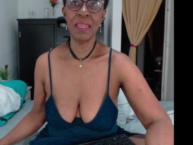 Sändningsbilder ebonymilf