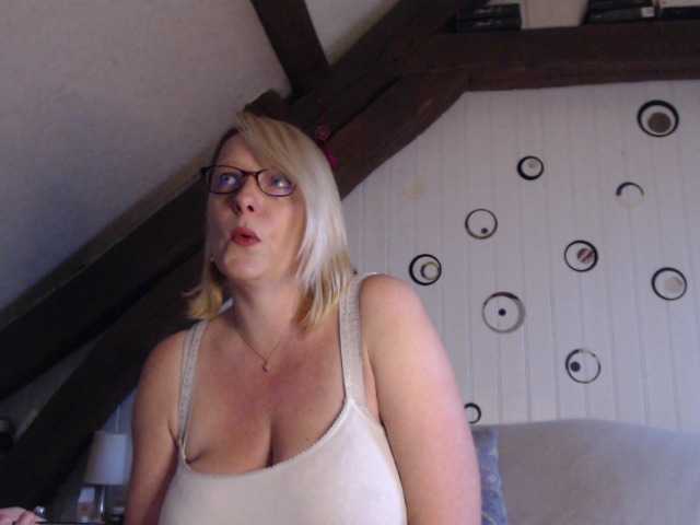 Sändningsbilder EleannaRose