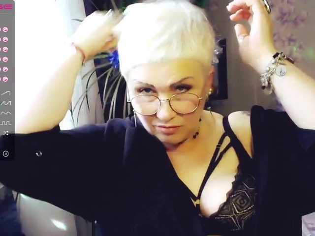 Foton Elenamilfa HELLO MY DEAR!!! GO IN PRIVATE!!)) I GIVE PLEASURE AND ORGASM!!! WANT TO HAVE FUN OR SEE MY BODY....GET AN ORGASM IN CHAT?)) LEAVE A TIP AND I WILL SHOW YOU A HOT SHOW IN CHAT!!! THERE ARE NO IMPRESSIONS WITHOUT A TOKEN!!)))