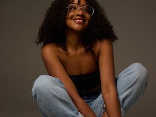 Erotisk videochatt ELENNA-SNOW