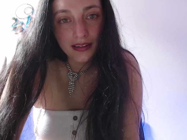 Foton elizabetheyes latina #hairy #feet #teen #daddy #bigboobs Im a cutie and naughty girl PLease make me feel good. Lovense on