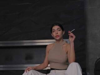 Erotisk videochatt EllisMoor