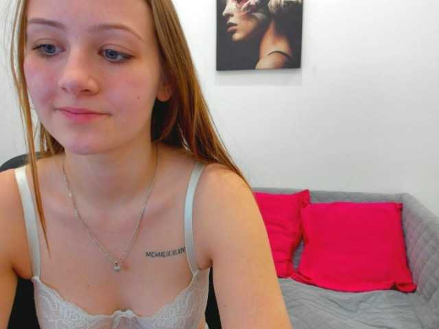 Foton ElsaJean18 Enjoy my lovely #hot show! Warm welcome to everybody! I want to feel you guys #hot #teen #dance #show