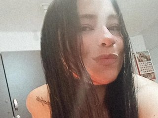 Erotisk videochatt EMILIA-BLACK