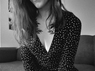Erotisk videochatt EmilieEdelana
