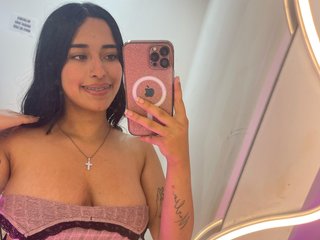 Erotisk videochatt Emily-tay1