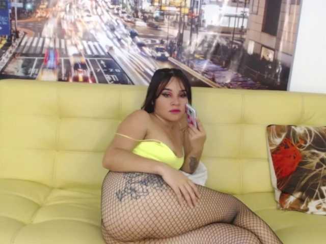 Foton emmacooper1 hey come and play with me I'm hot and very beautiful for you welcome