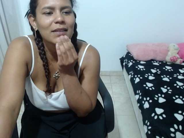 Foton emmajackson36 Hi guys my name is Emma and today we have fun together