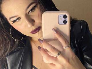 Erotisk videochatt EmmaNeuman