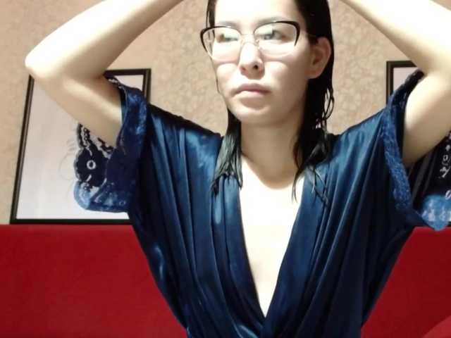 Foton EmmaVole Hey guys!:) Goal- #Dance #hot #pvt #c2c #fetish #feet #roleplay Tip to add at friendlist and for requests!