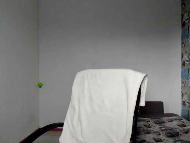 Foton --LOlliPOP-- Goal: show tits Last day before vacationLovense from 5 tk