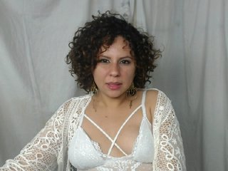 Foton evelyne-curls #showtits25tokens #showpussy30tokens#showfeet5tokens#opencamera30tokens5min