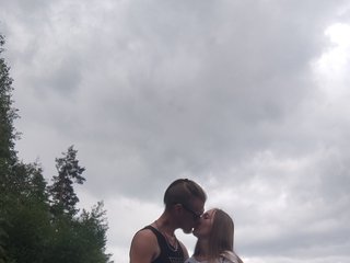 Erotisk videochatt F0XandM00N