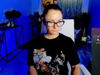 Erotisk videochatt FreyaFindomFitGoddess