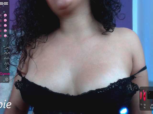Foton _Julii_s Naked and Show Cum
