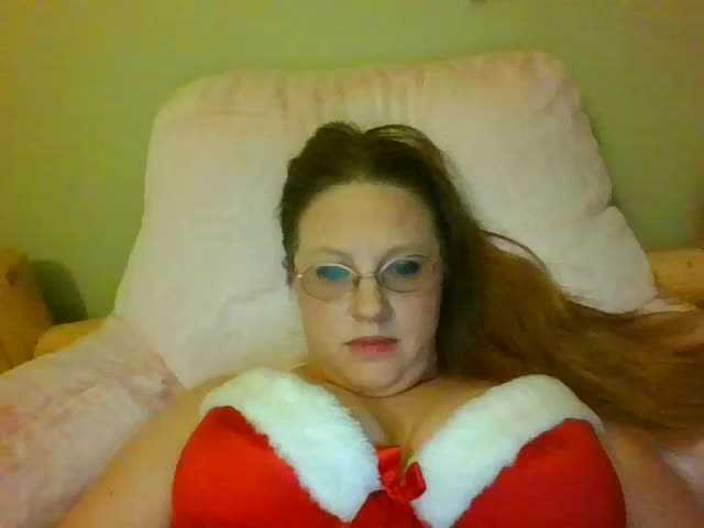 Foton ghostears Will I make the naughty or nice list #Lovense#bbw#bigboobs#chubby#daddy#chatting#new