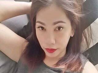 Erotisk videochatt HeartRoxy