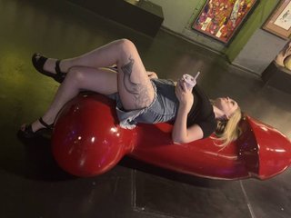 Erotisk videochatt Honey-Carry