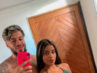 Erotisk videochatt Hornycouple18