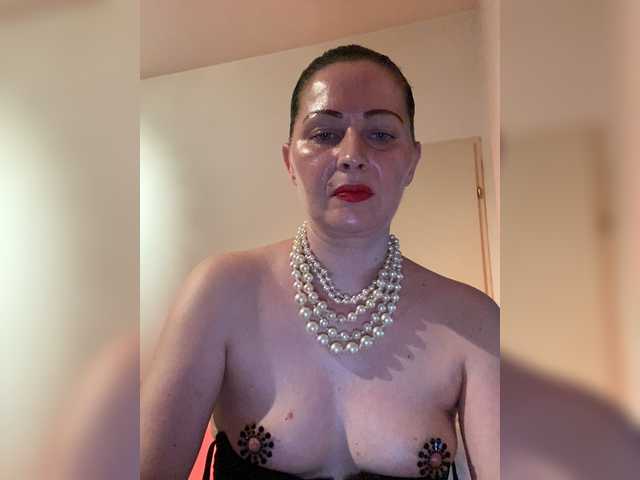 Foton hotlady45 Private Show!! Lick your lips - 20 Tokens Make me horny - 40 Tokens Massages the breasts - 60 Tokens Blow the dildo - 80 Tokens Massage nipples with a dildo - 65 Tokens