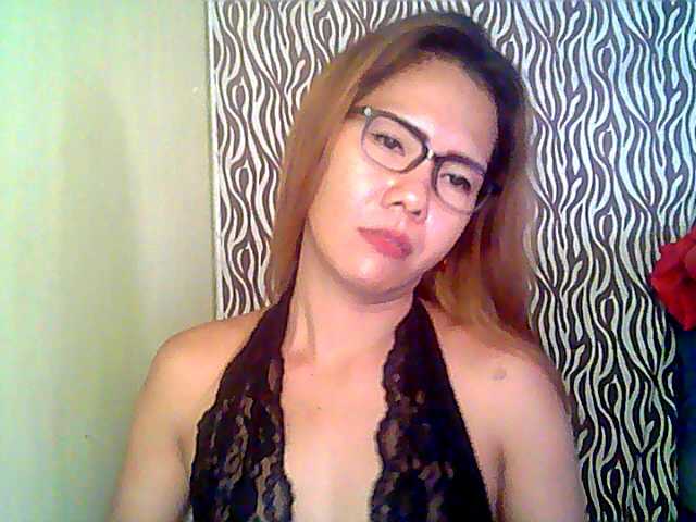 Foton mistressDOM i need help and donation coz of lockdown still extended till june hope drop me some tokens