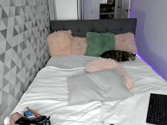 Sändningsbilder HotSaraJordan