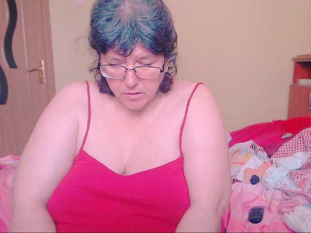 Sändningsbilder HugeTitsXXX