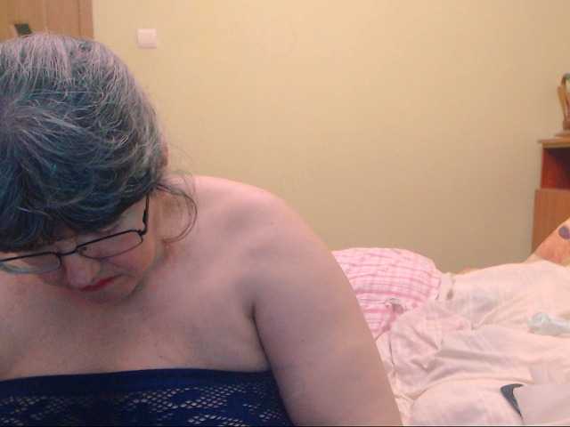 Sändningsbilder HugeTitsXXX