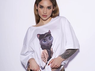 Erotisk videochatt IamToxicRoxy