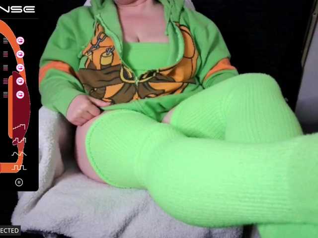 Foton imaboulder Socks off at 500 TKNS Sweater off at 2,000 TKNS Social in bio to subscribe and DM me