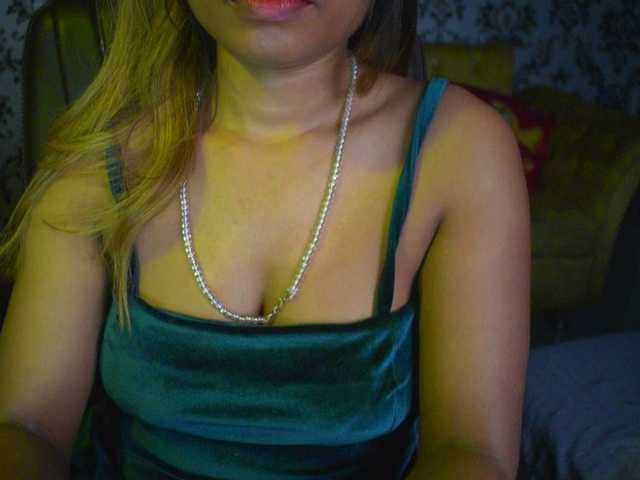 Foton indianpriya 500 tokens for pvt and c2c | deep fingering | squirt show in private |55 tk , 77 tk help me squirt on ultra high #asian #indian