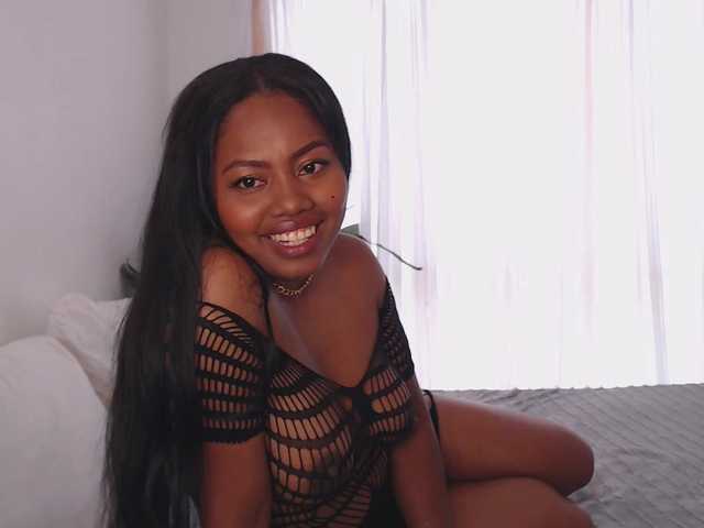 Foton mulatta777 "❤️Hello, honey! I am mulatto❤️ Lovense and Domi is Active! My pleasure is in your hands❤️Private is Open!❤️#ebony#bigass#bitches drip back