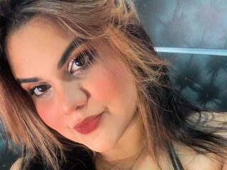 Erotisk videochatt Jessie-Bellucci